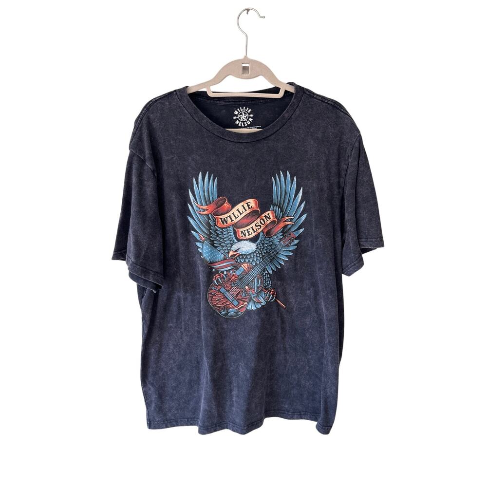 Willie Nelson Heathered Black Eagle with Guitar Graphic Short Sleeve Tee XL